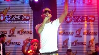 Arcangel  Me prefieres a mi live prejustas [upl. by Fitz]