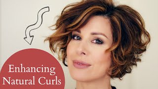 HOW TO STYLE LAYERED SHORT NATURAL CURLY HAIR  Dominique Sachse [upl. by Pack496]